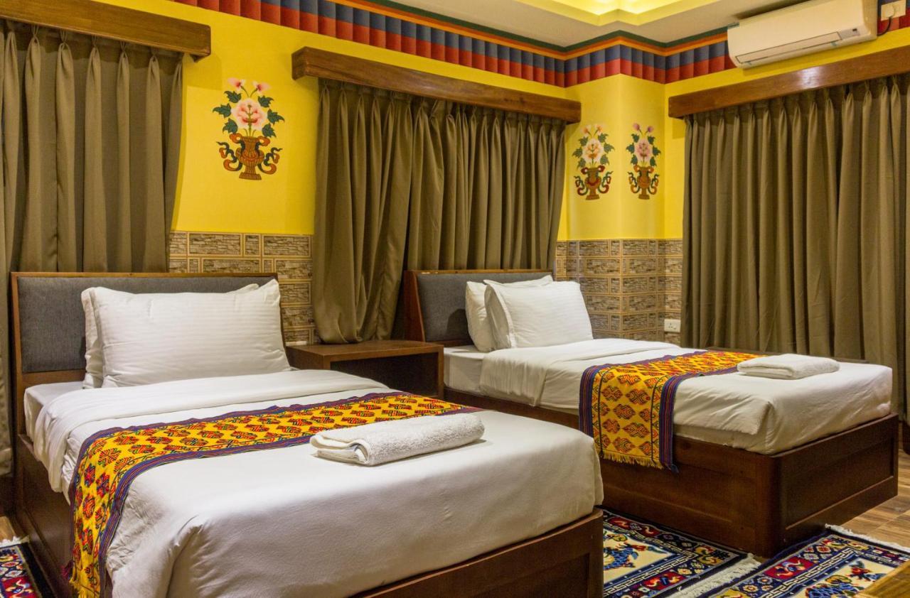White Dragon Hotel Punakha Bagian luar foto