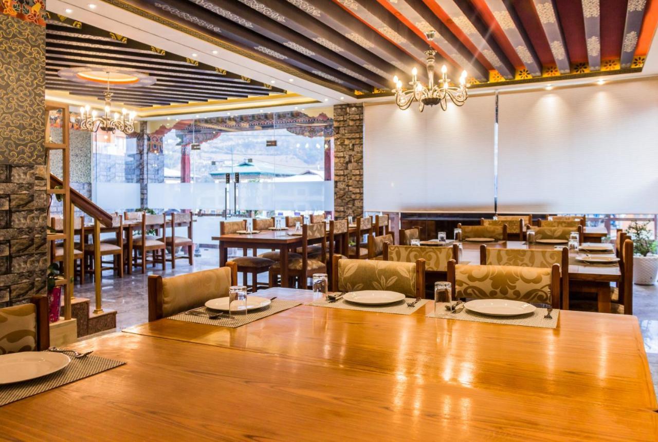 White Dragon Hotel Punakha Bagian luar foto